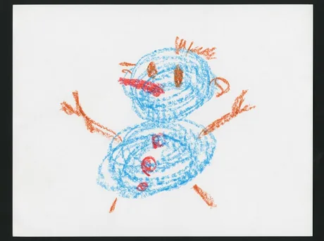 子どもがクレヨンで描いた雪だるまの絵